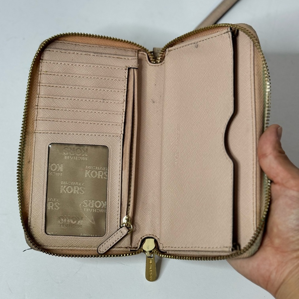 Michael Kors Fulton Large Multi Function Leather … - image 4